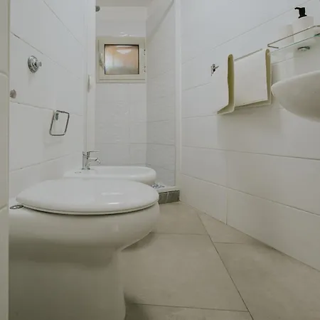 House Of Totonn Tatil Evi Napoli