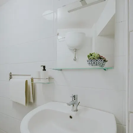 House Of Totonn Naples